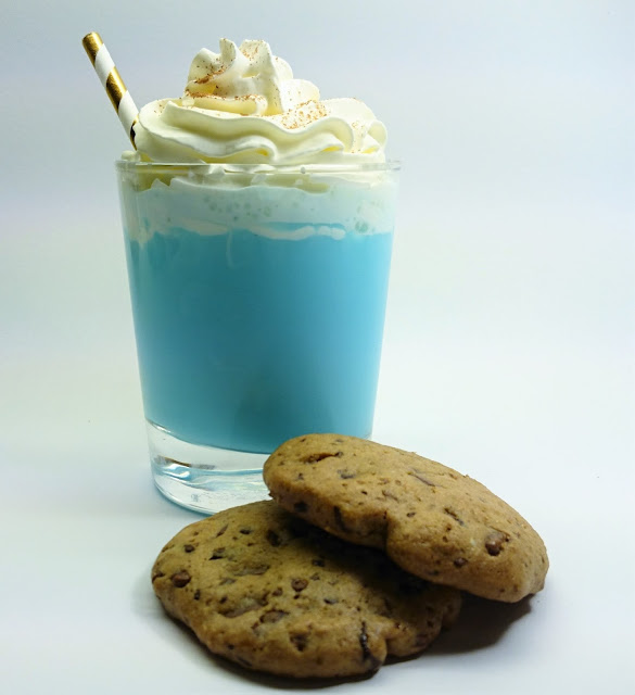 Join the dark side we have cookies & blå bantha mælk