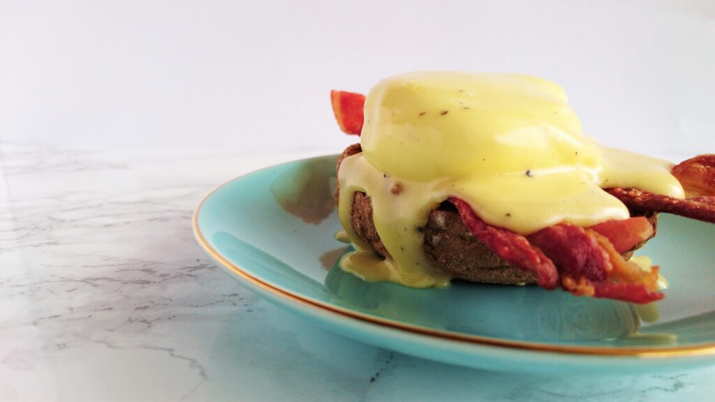 Eggs benedict