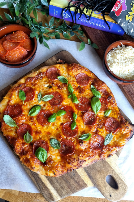 Pepperoni pizza inspireret af Geminiderne