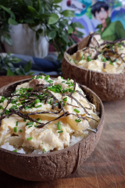 Oyakodon fra Campfire Cooking in Another World